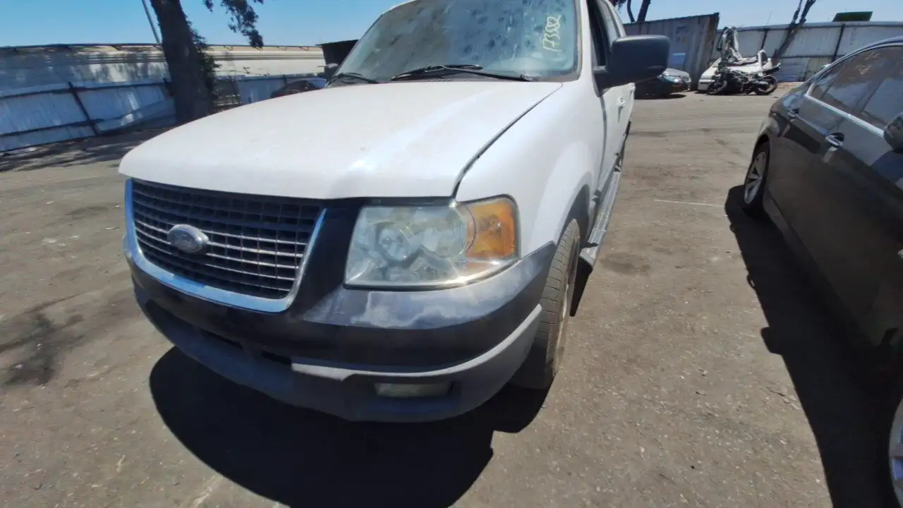 Photo of 2005 Ford Expedition
