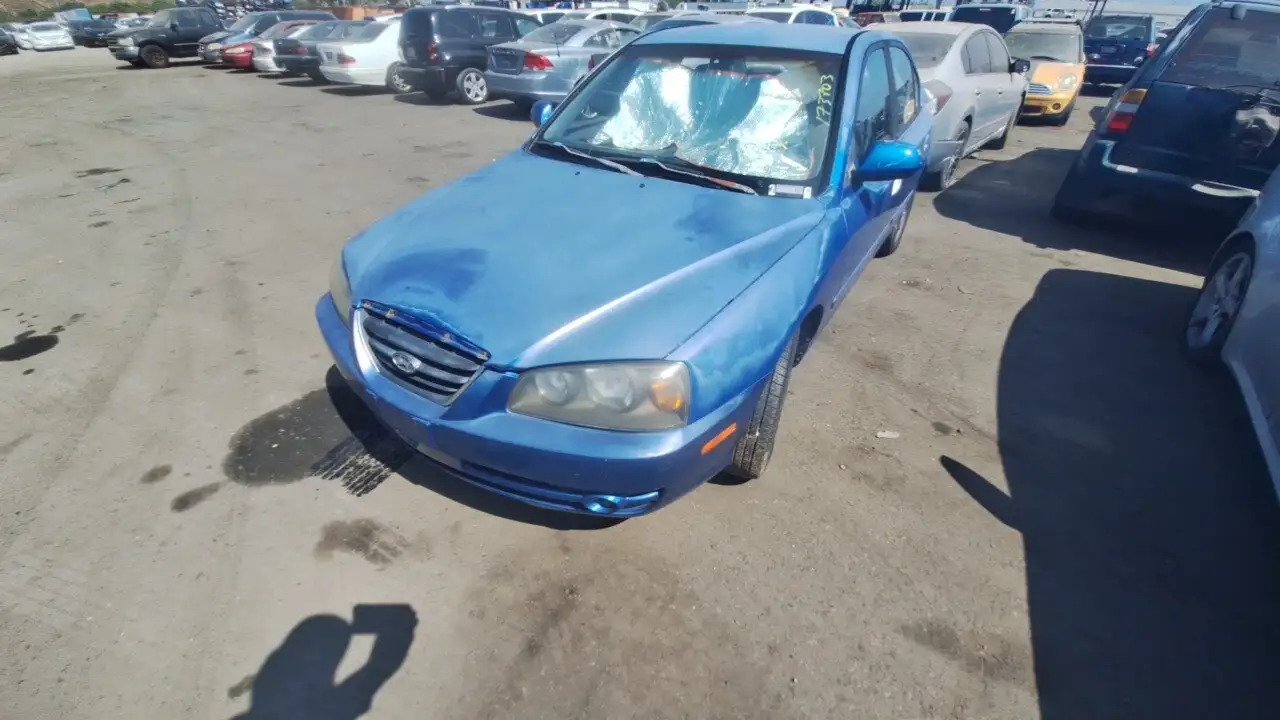 Photo of 2004 Hyundai Elantra