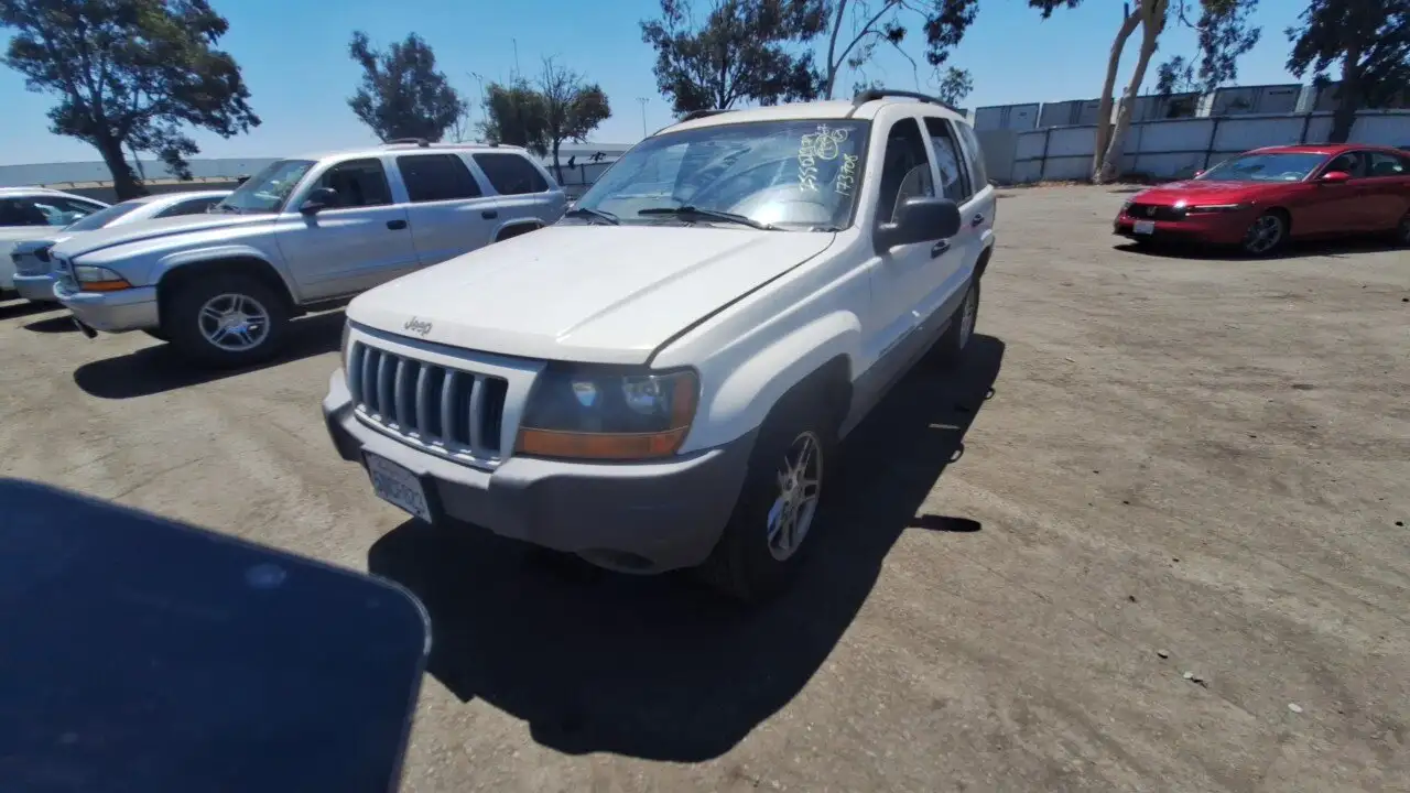 Photo of 2004 Jeep Grand Cherokee