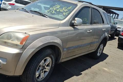Photo of 2004 Kia Sorento