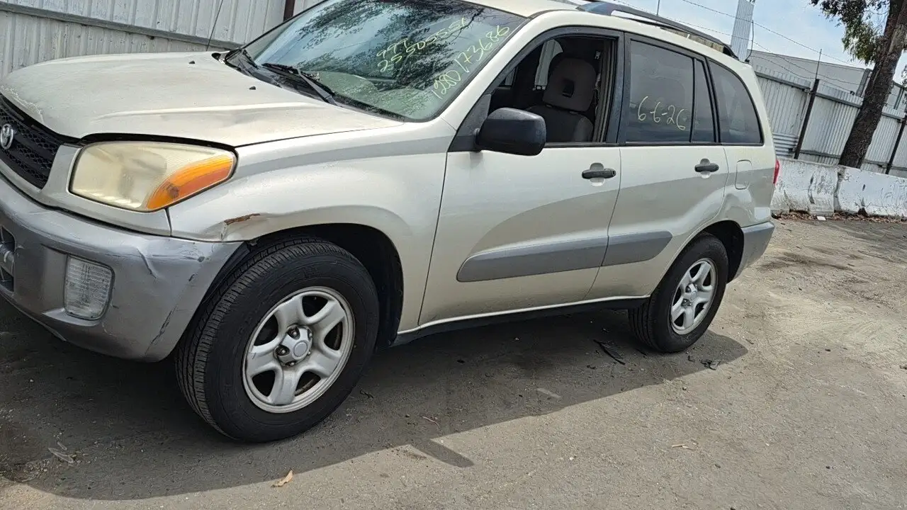 Photo of 2003 Toyota Rav4
