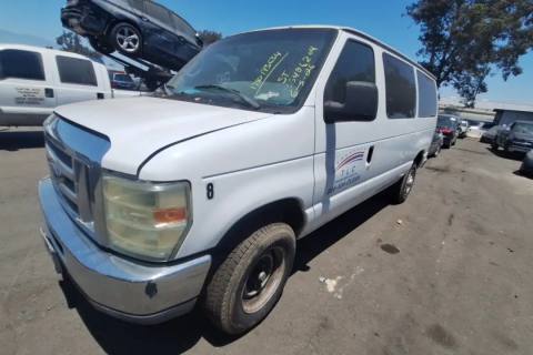 Photo of 2010 Ford E-350 Super Duty