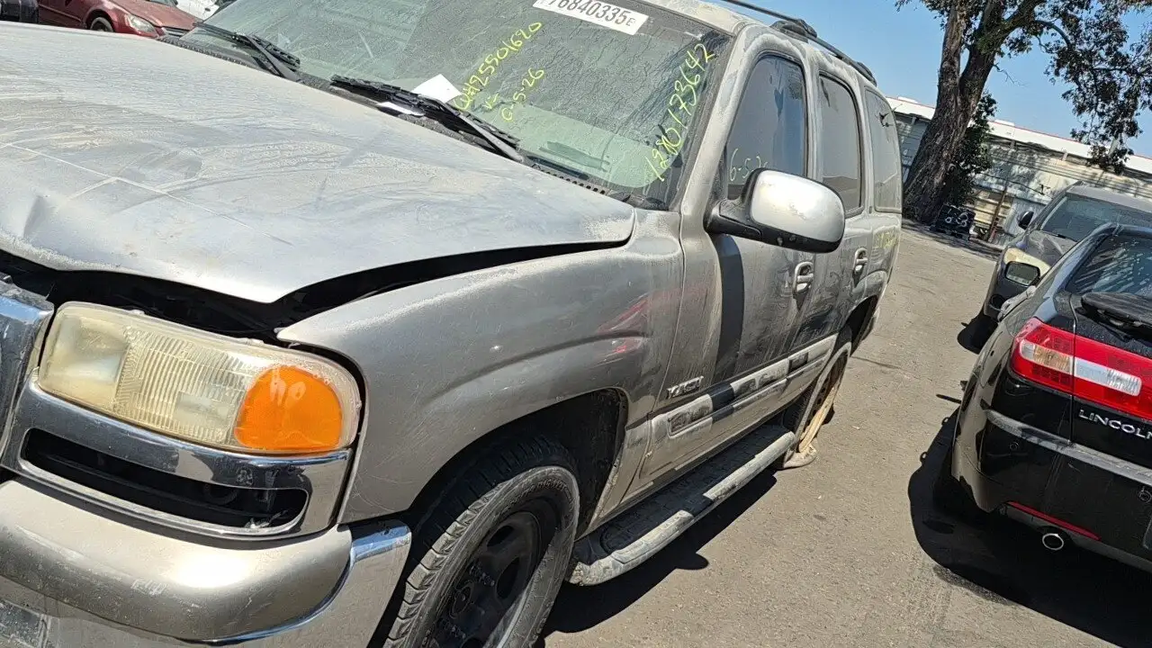 Photo of 2000 Gmc Yukon