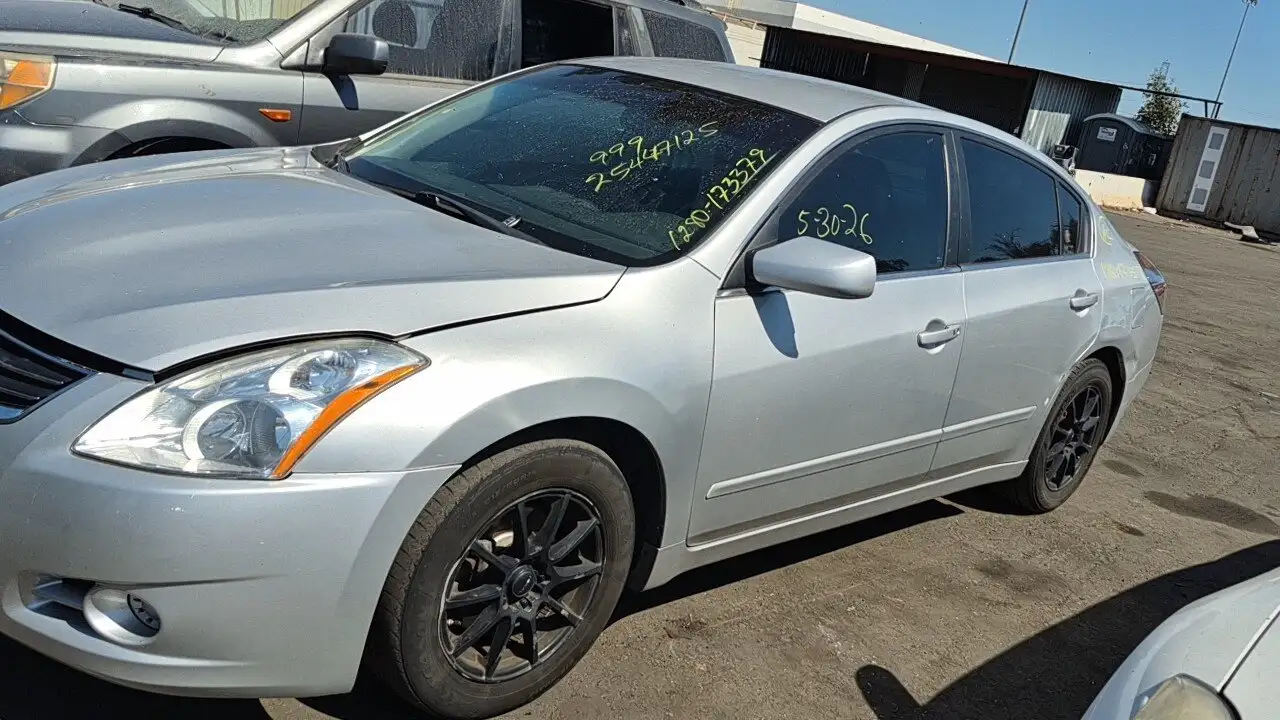 Photo of 2012 Nissan Altima