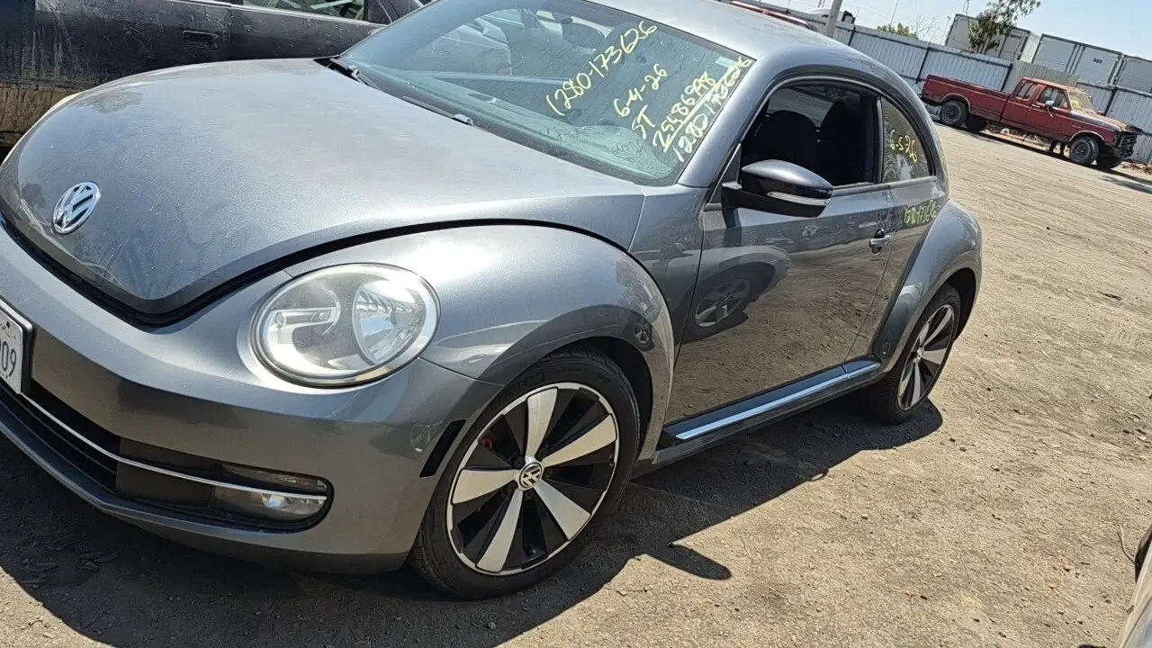 Photo of 2012 Volkswagen Beetle