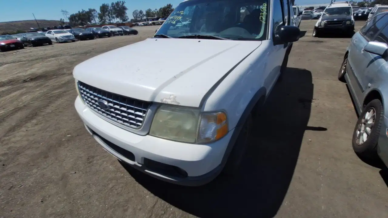 Photo of 2003 Ford Explorer