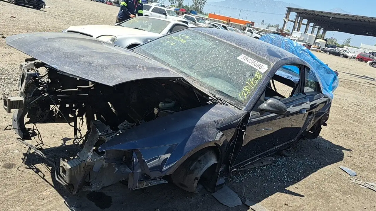 Photo of 2001 Ford Mustang