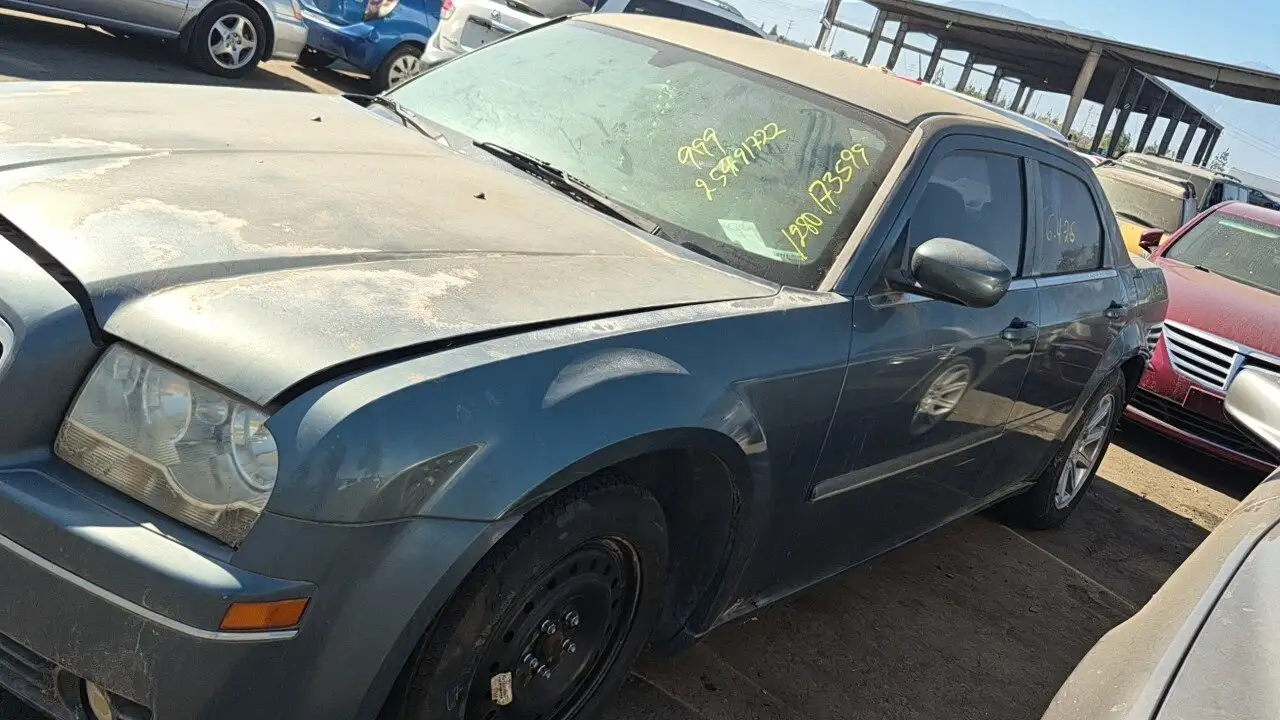 Photo of 2005 Chrysler 300