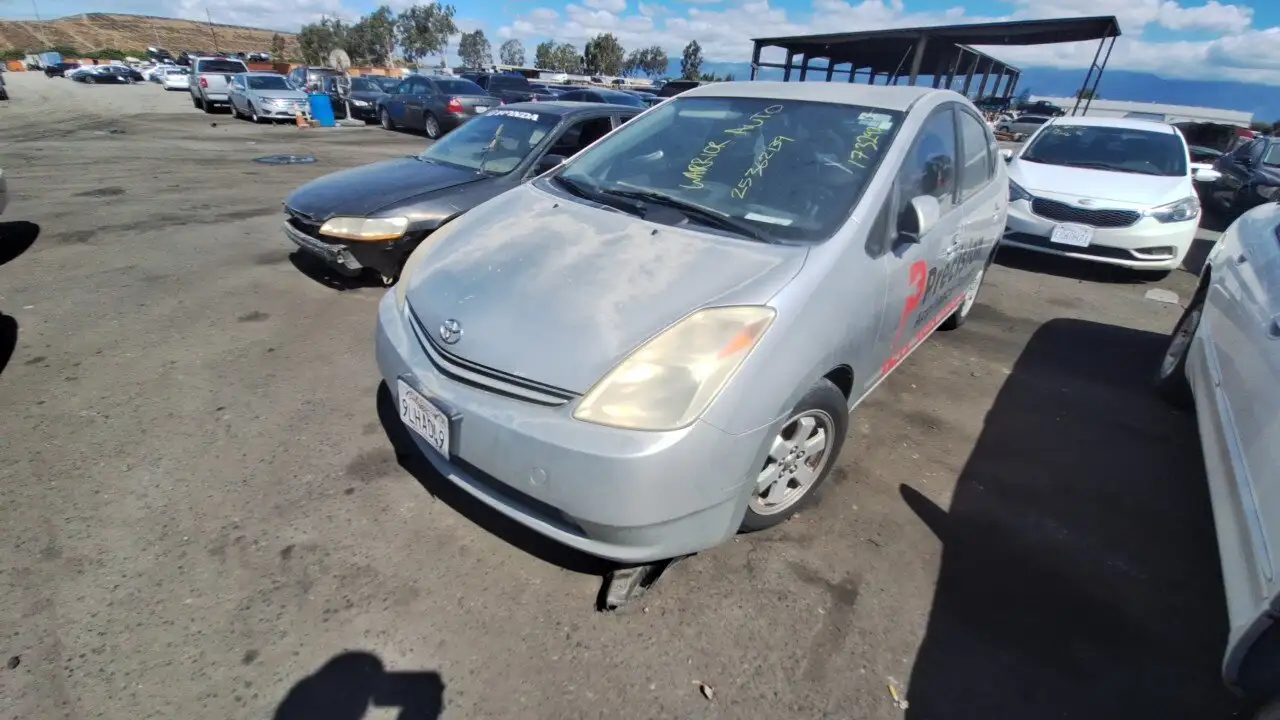Photo of 2004 Toyota Prius