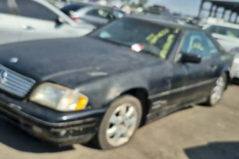 Photo of 1997 Mercedes-Benz Sl500
