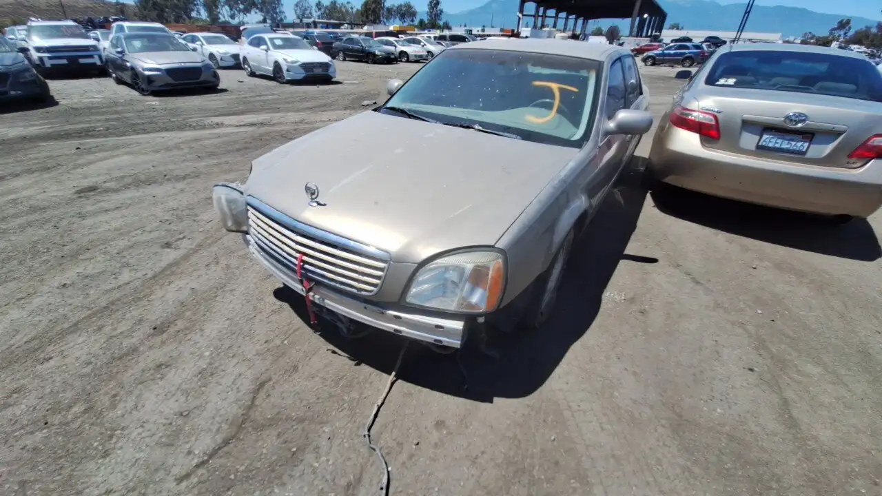 Photo of 2004 Cadillac Deville