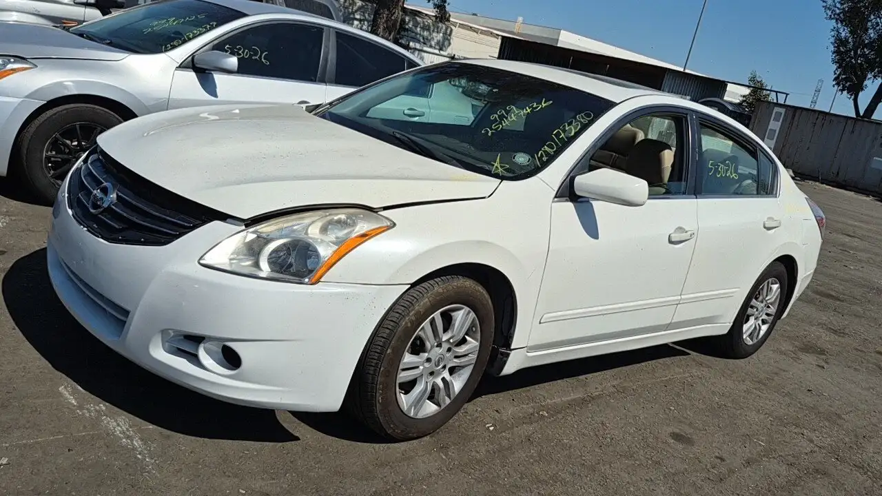 Photo of 2011 Nissan Altima
