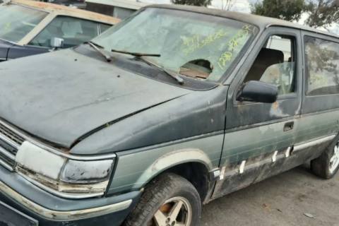 Photo of 1993 Plymouth Voyager