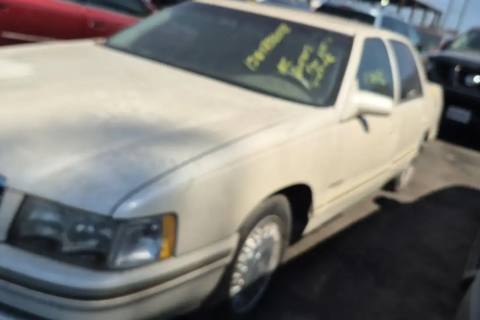 Photo of 1999 Cadillac Deville