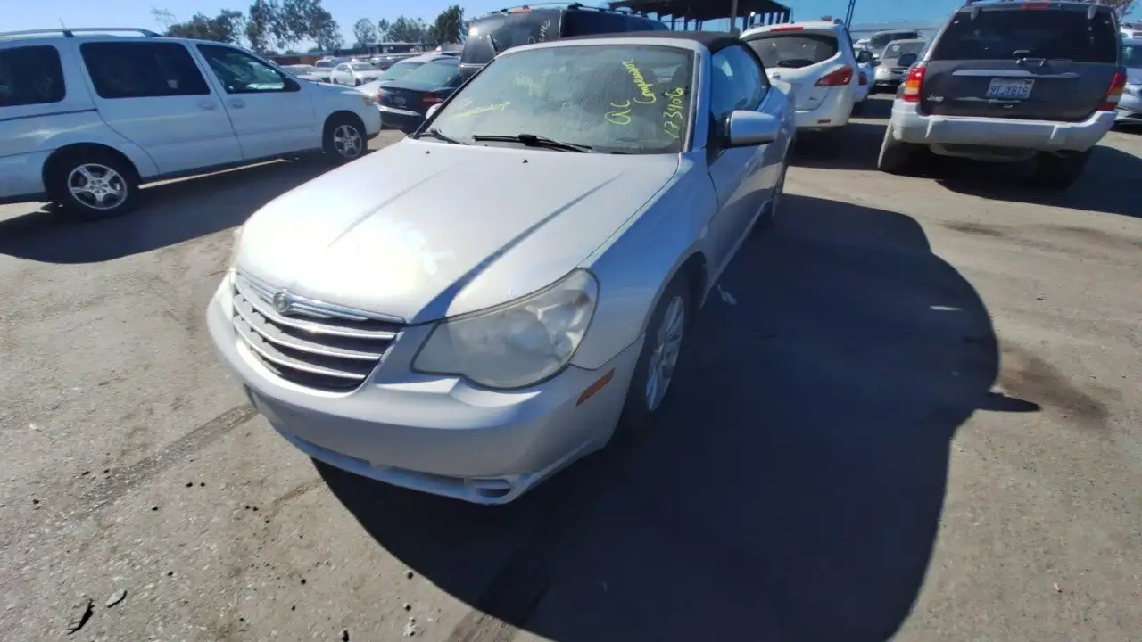 Photo of 2010 Chrysler Sebring