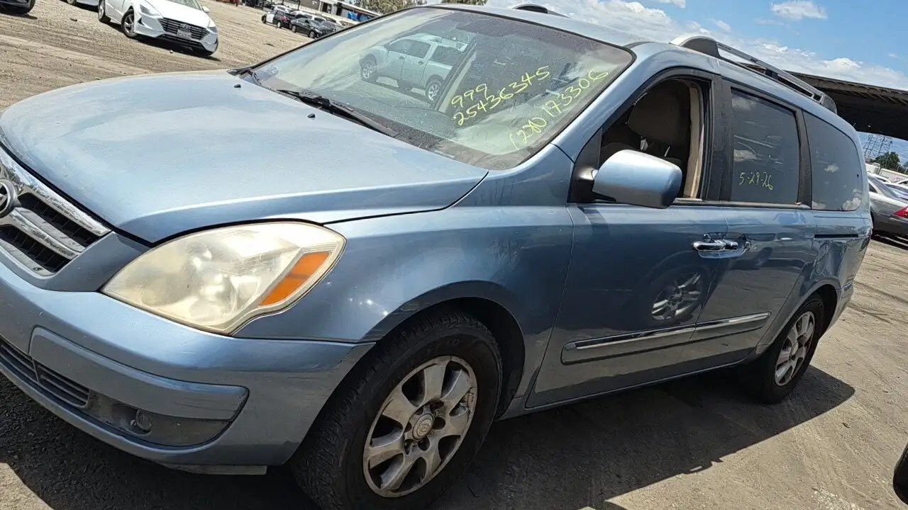 Photo of 2007 Hyundai Entourage