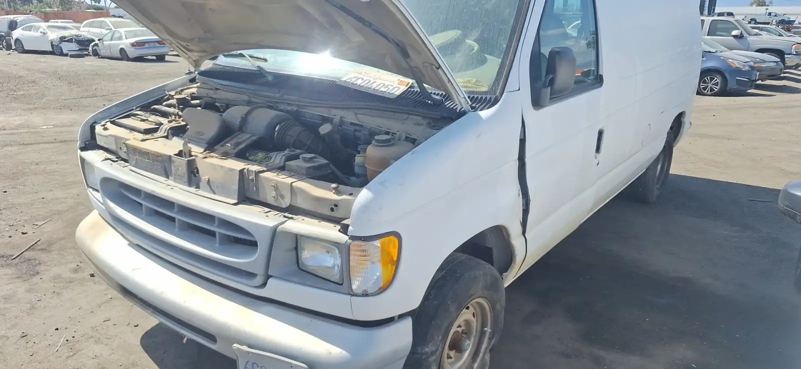 Photo of 1999 Ford E-150 Econoline