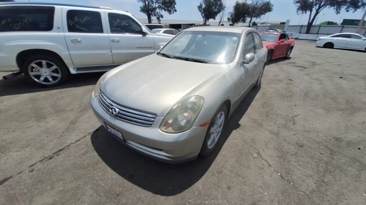 Photo of 2004 Infiniti G35