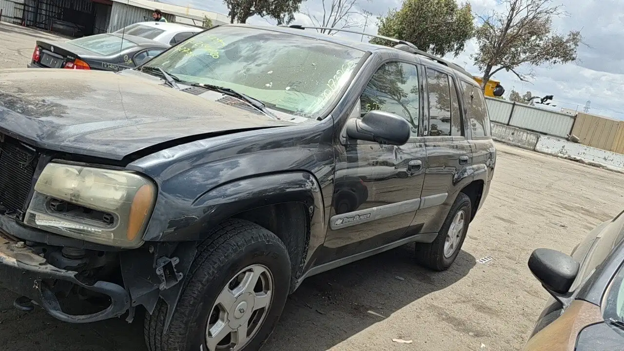 Photo of 2003 Chevrolet Trailblazer