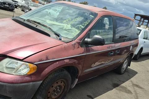 Photo of 2002 Chrysler Voyager