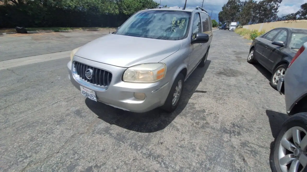 Photo of 2005 Buick Terraza