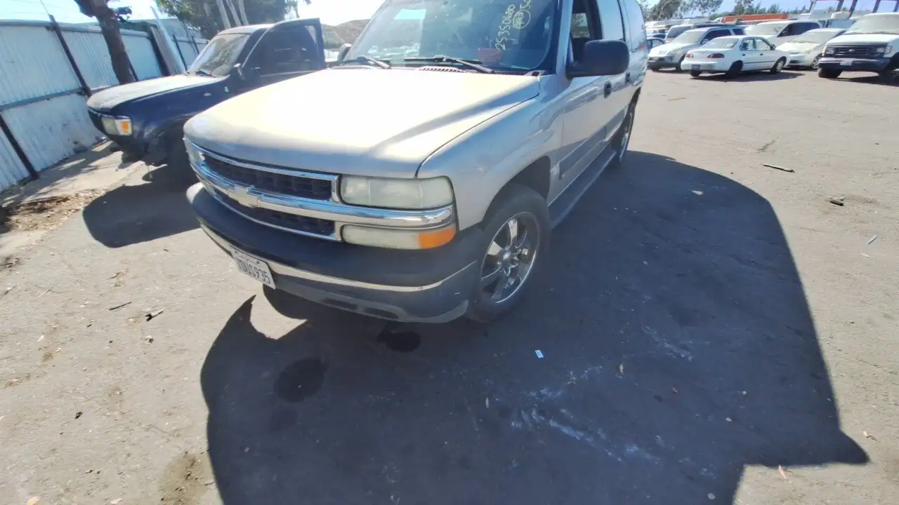 Photo of 2004 Chevrolet Suburban 1500