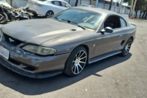 Photo of 1998 Ford Mustang