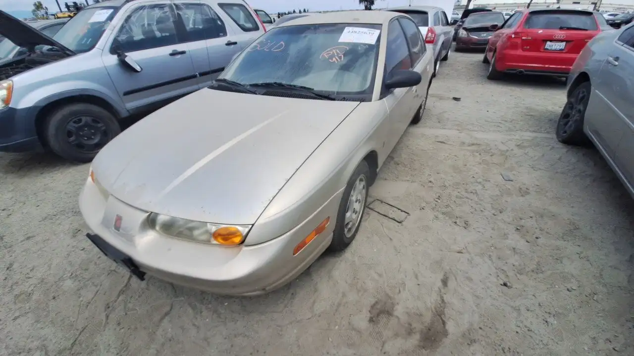 Photo of 2002 Saturn Sl2
