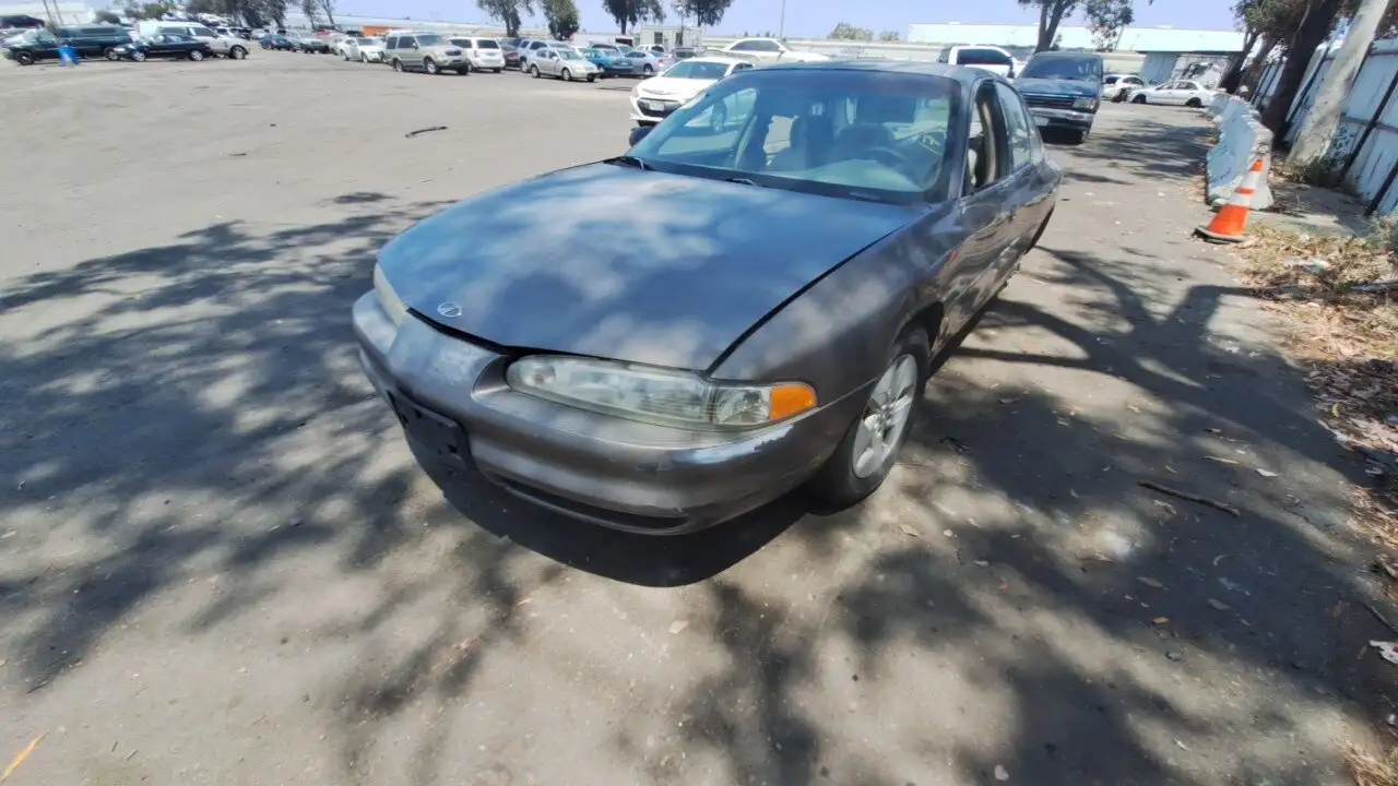 Photo of 2001 Oldsmobile Intrigue