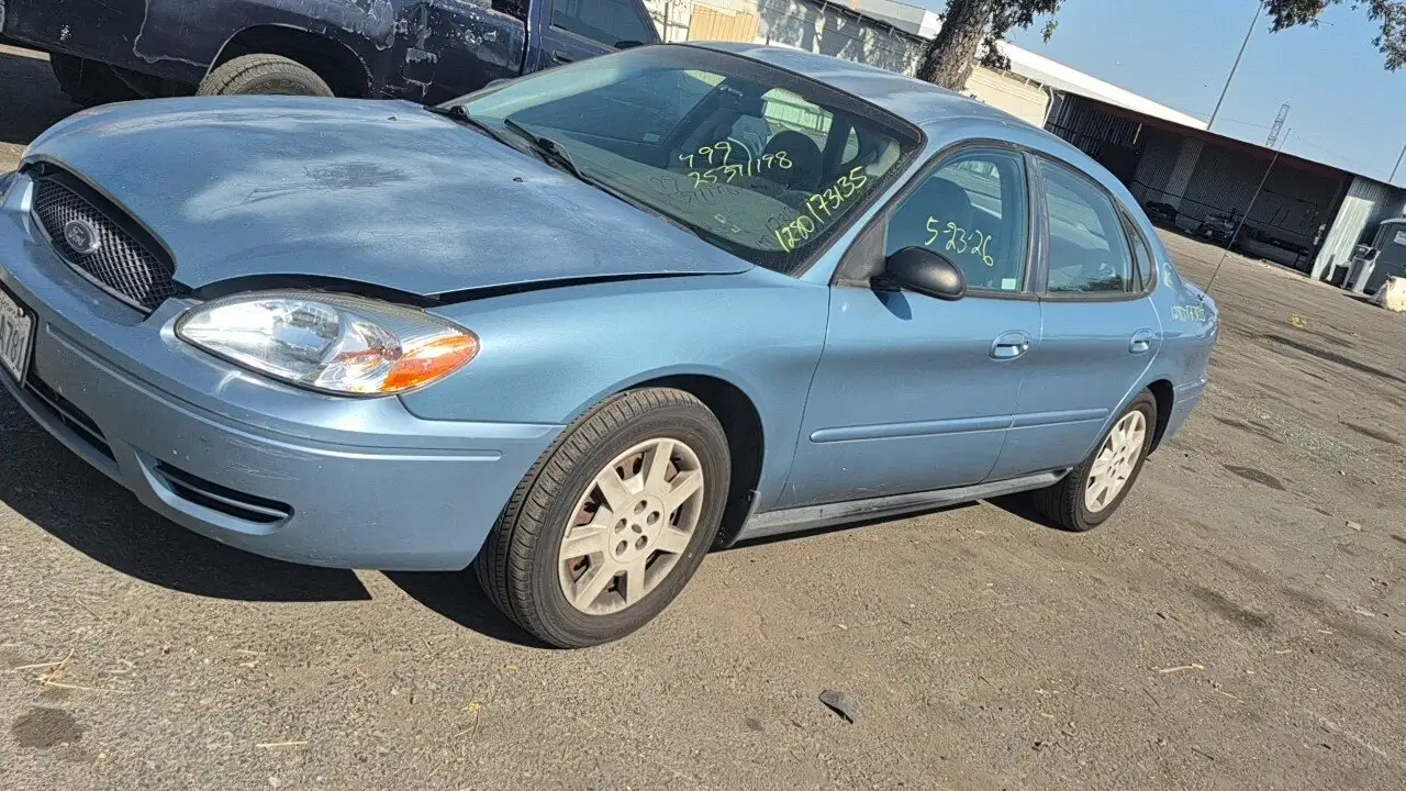 Photo of 2007 Ford Taurus
