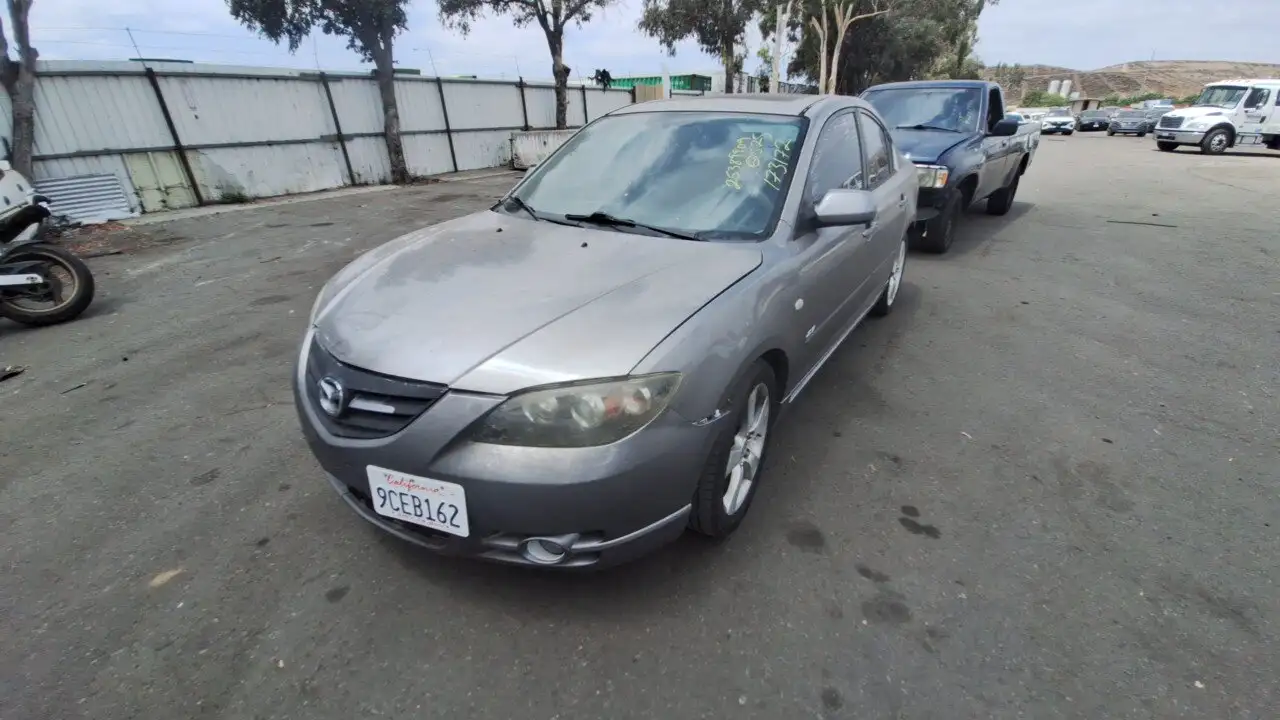 Photo of 2005 Mazda 3