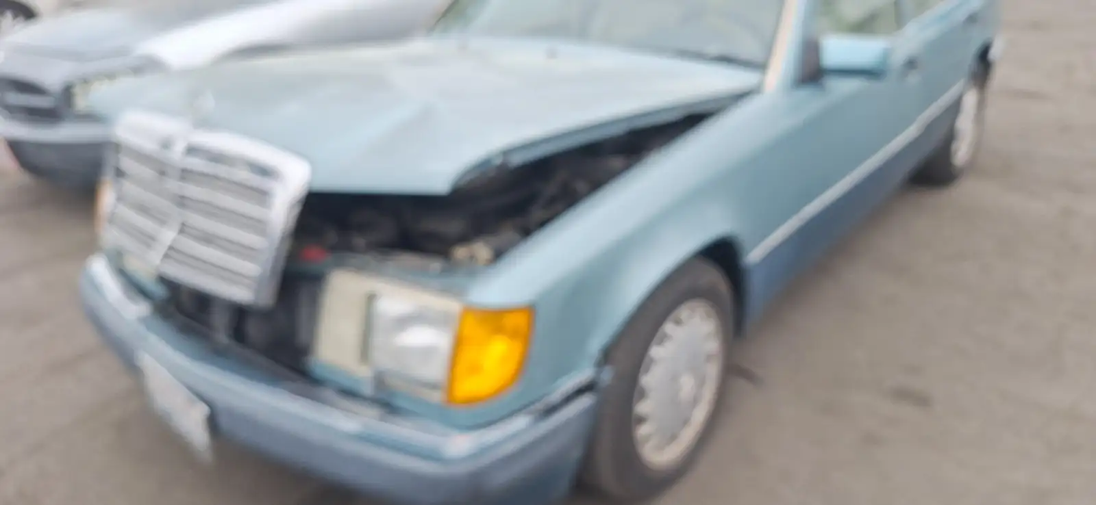 Photo of 1991 Mercedes-Benz 300E