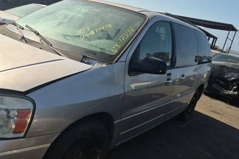 Photo of 2004 Mercury Monterey