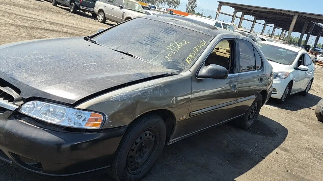 Photo of 2001 Nissan Altima