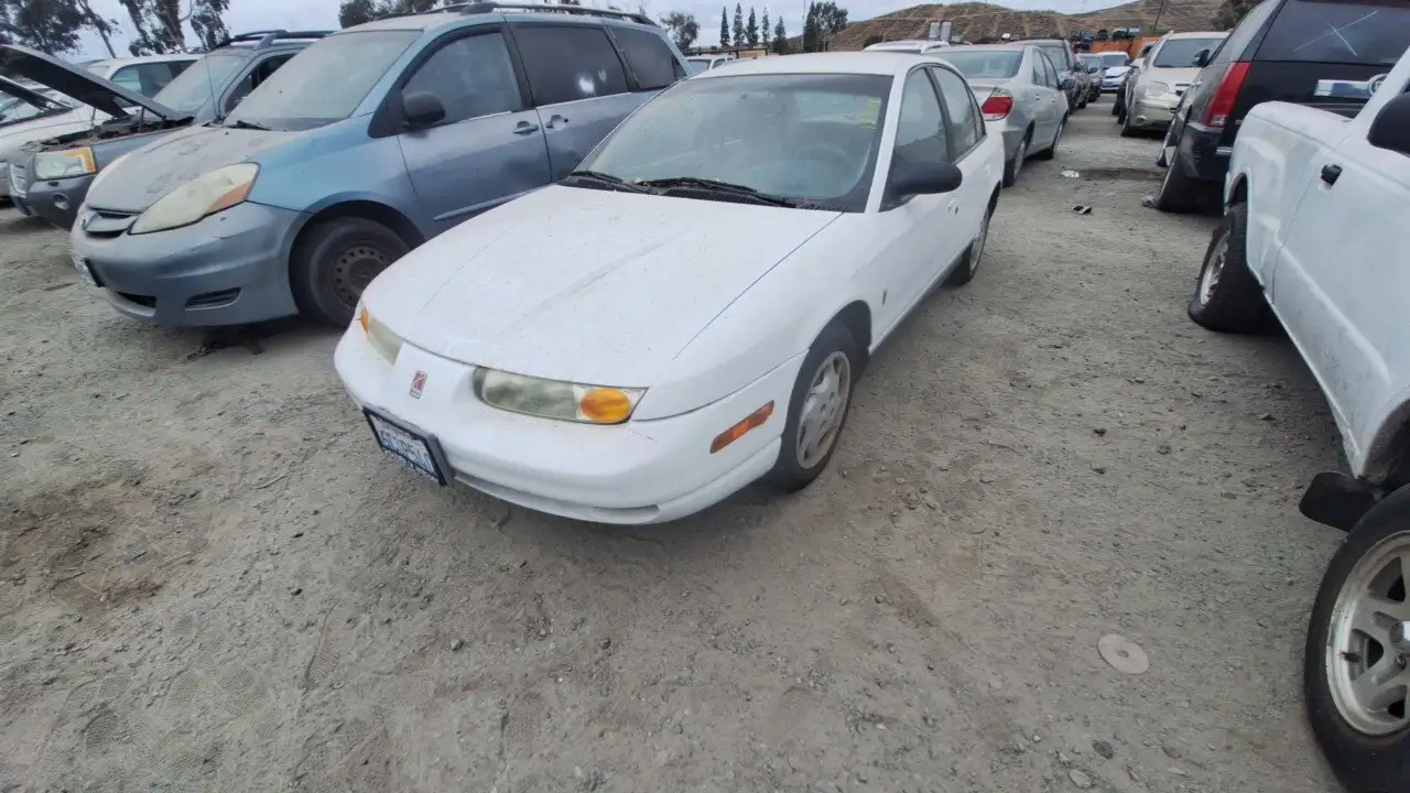 Photo of 2002 Saturn Sl2