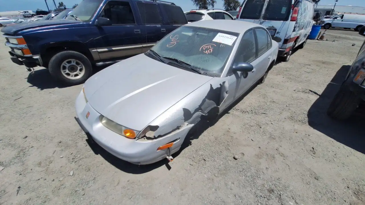 Photo of 2001 Saturn Sl2
