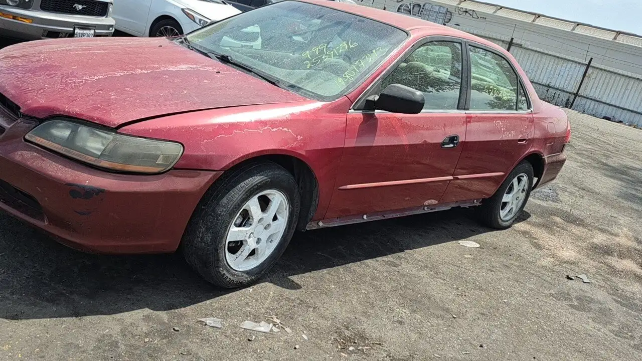Photo of 2000 Honda Accord