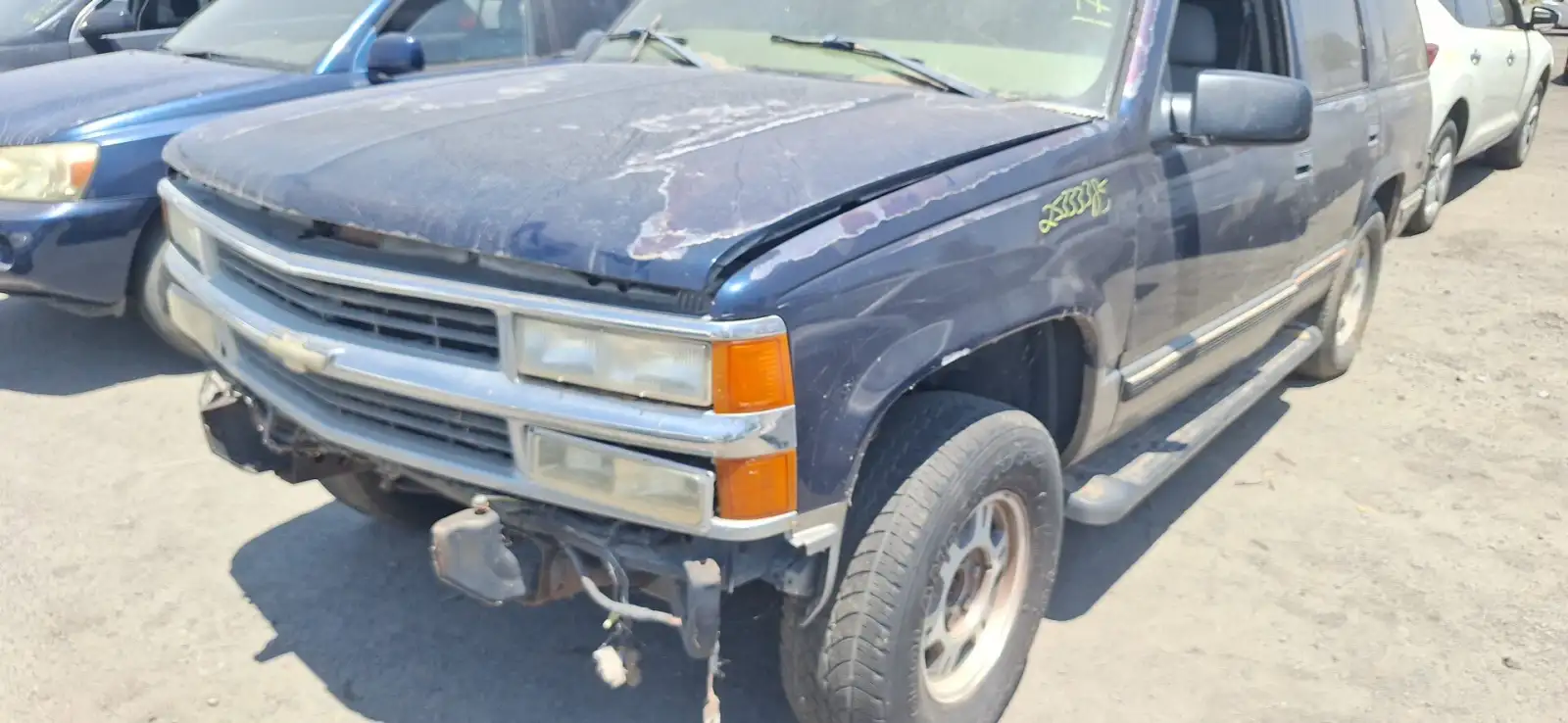 Photo of 1999 Chevrolet Tahoe