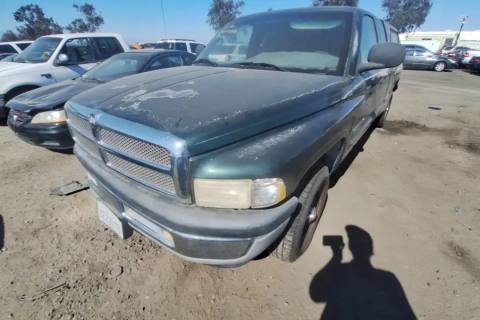 Photo of 2000 Dodge Ram 1500