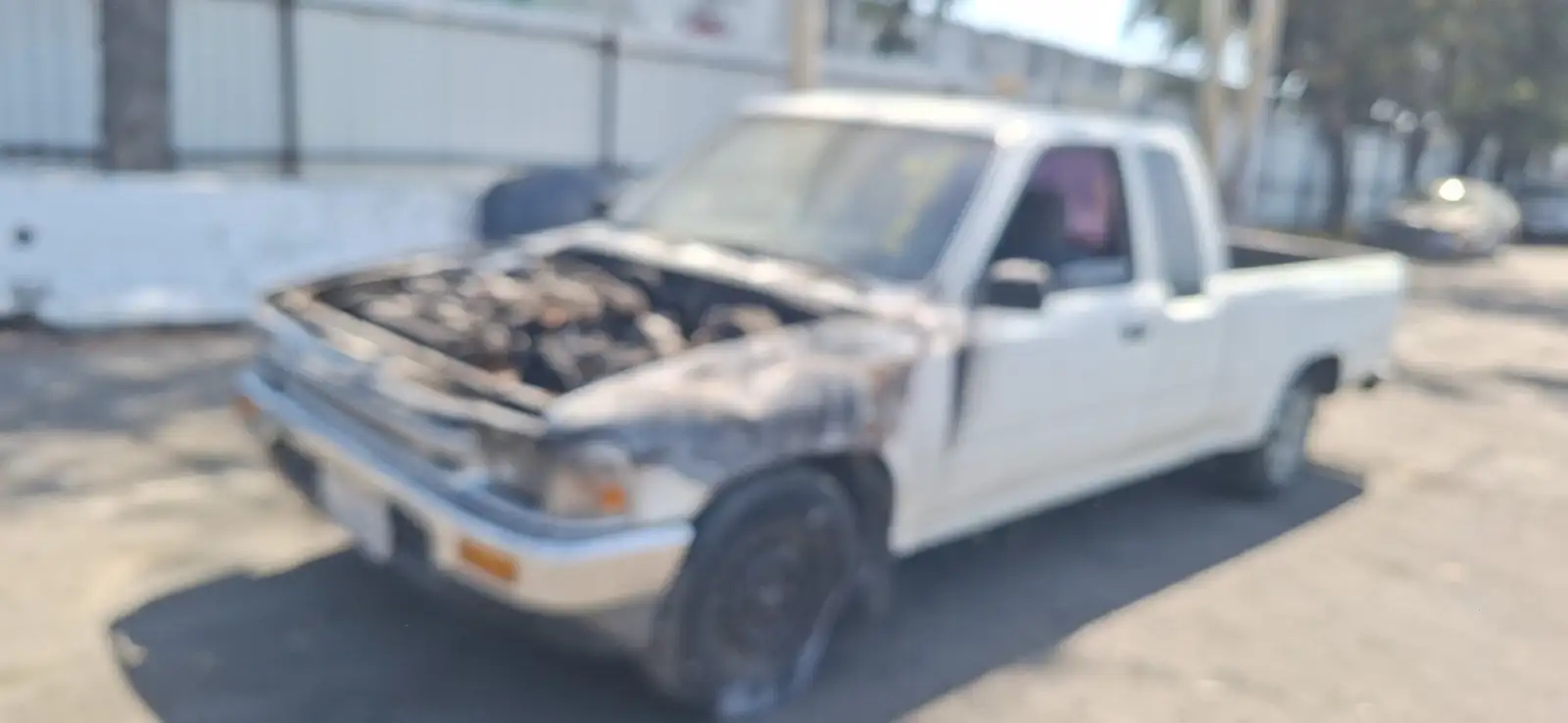 Photo of 1990 Toyota Pickup