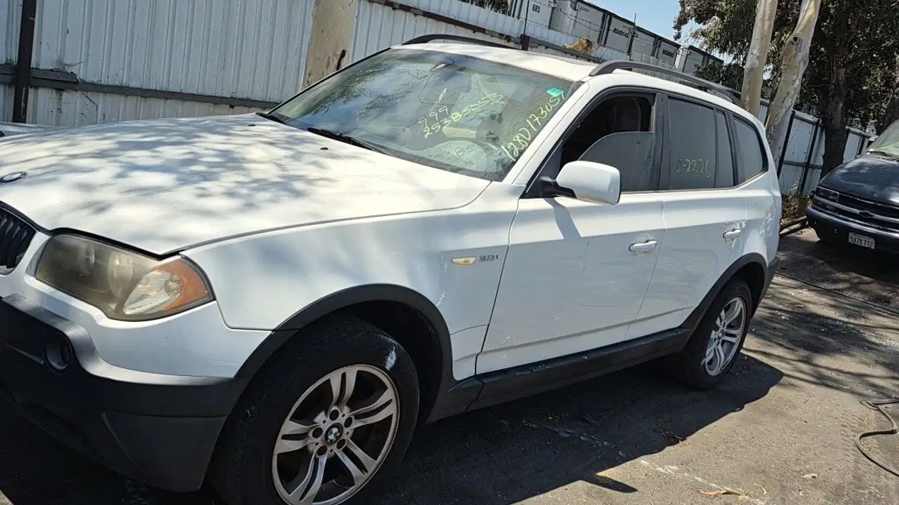 Photo of 2004 Bmw X3