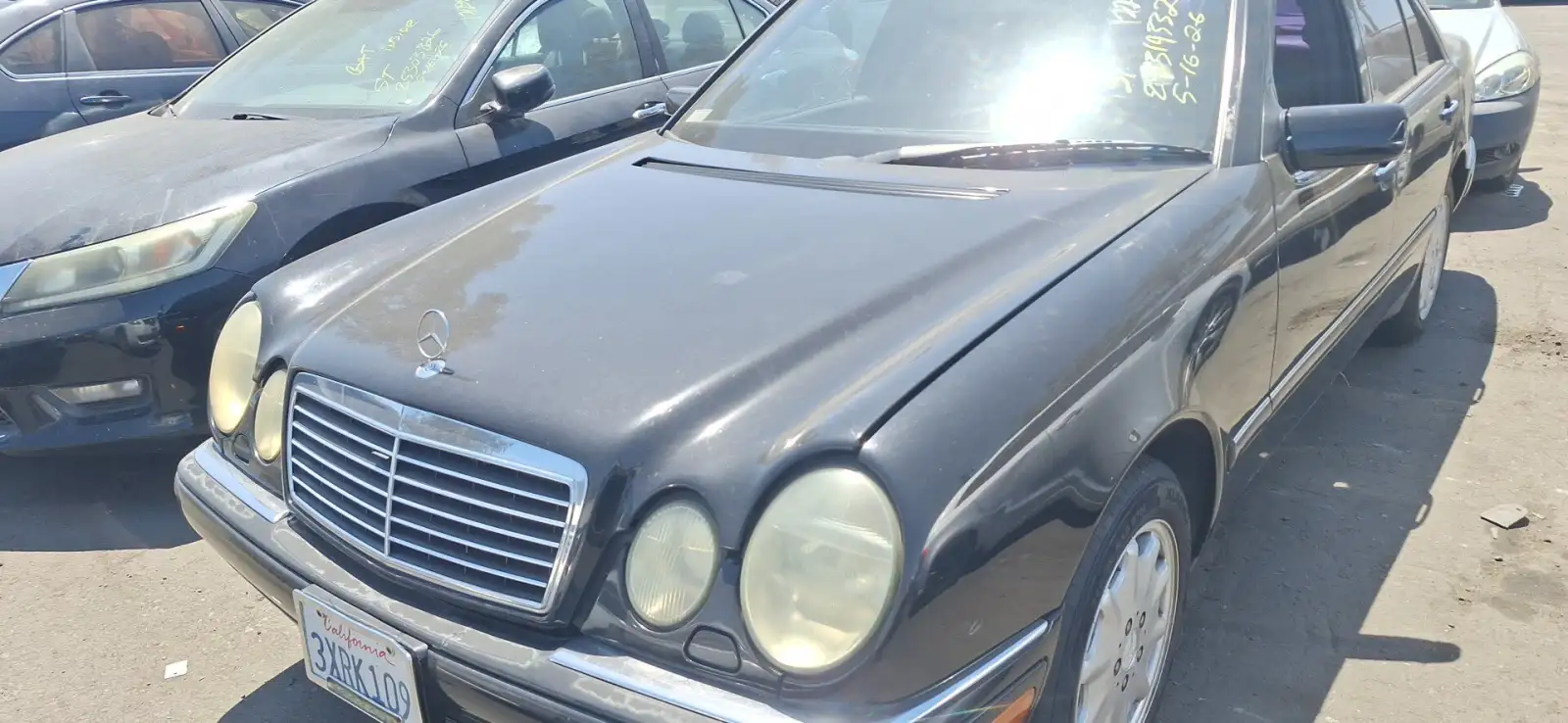 Photo of 1998 Mercedes-Benz E320