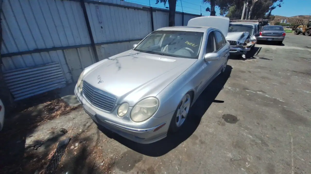 Photo of 2005 Mercedes-Benz E500