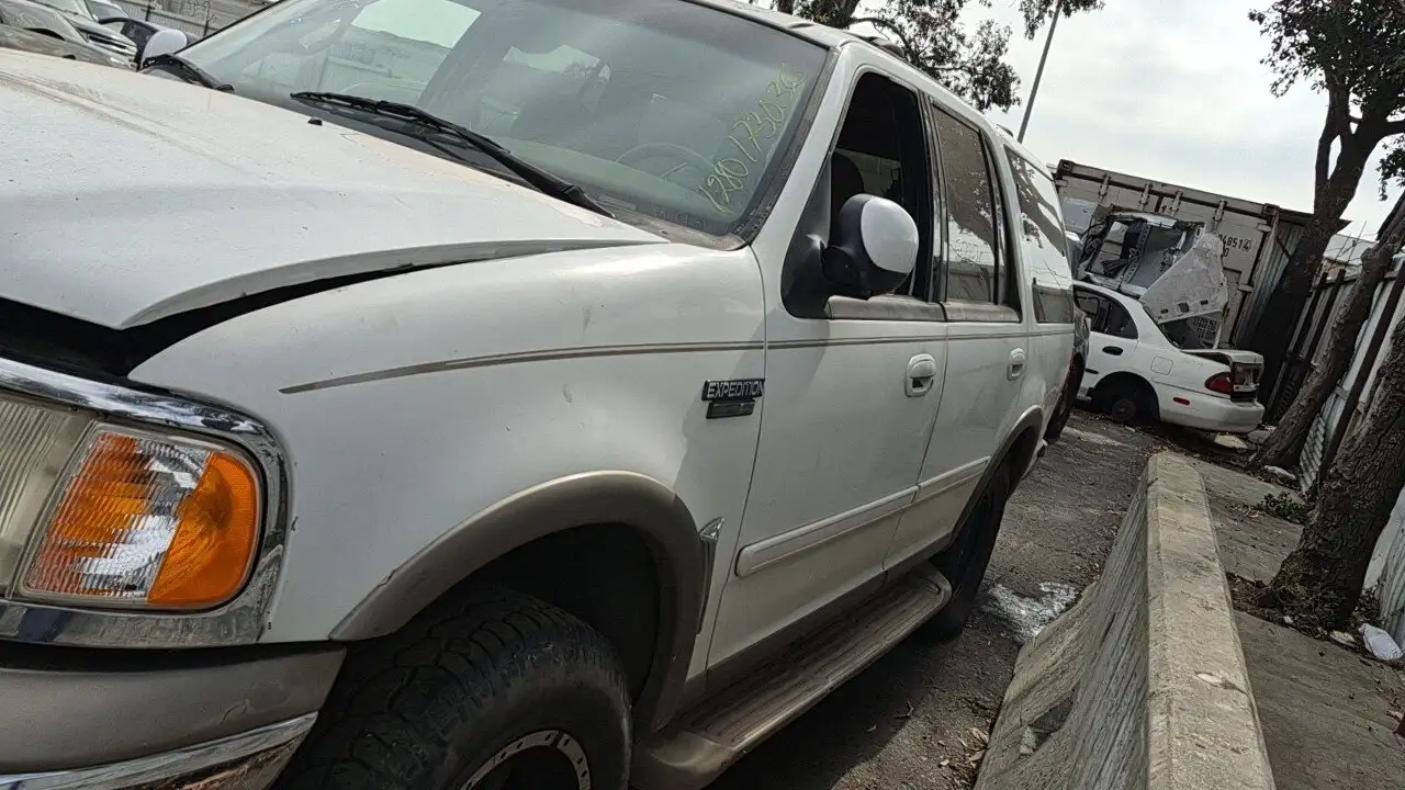 Photo of 2000 Ford Expedition