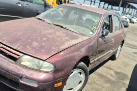 Photo of 1997 Nissan Altima