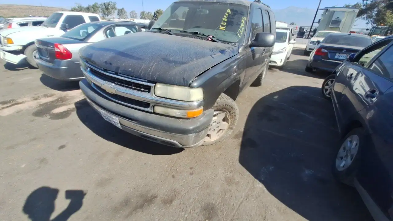 Photo of 2004 Chevrolet Tahoe