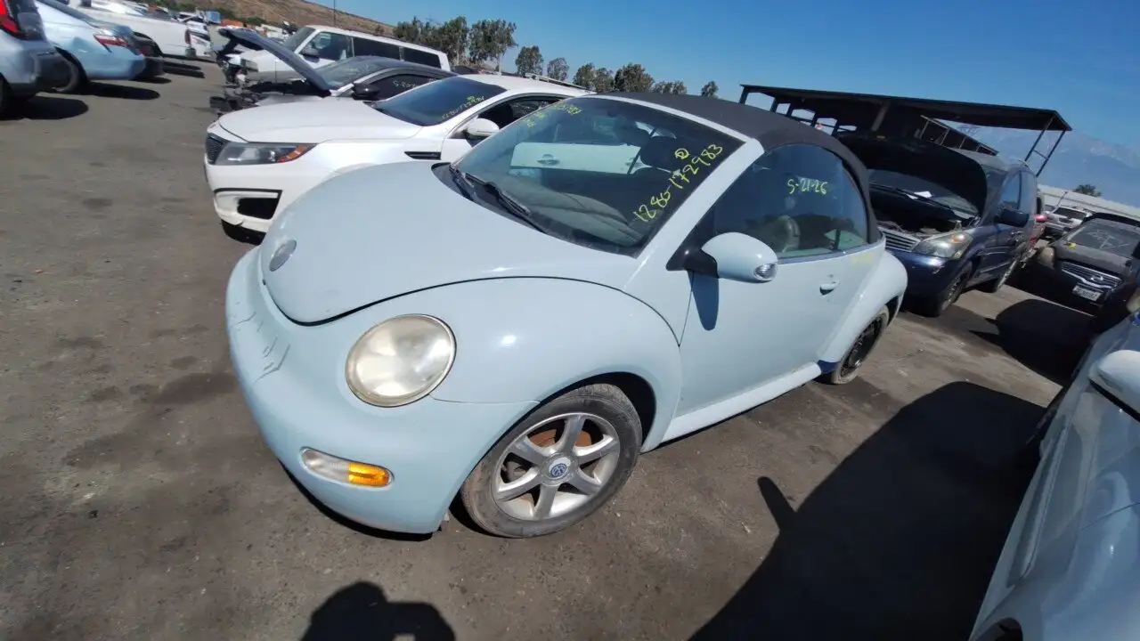 Photo of 2004 Volkswagen Beetle