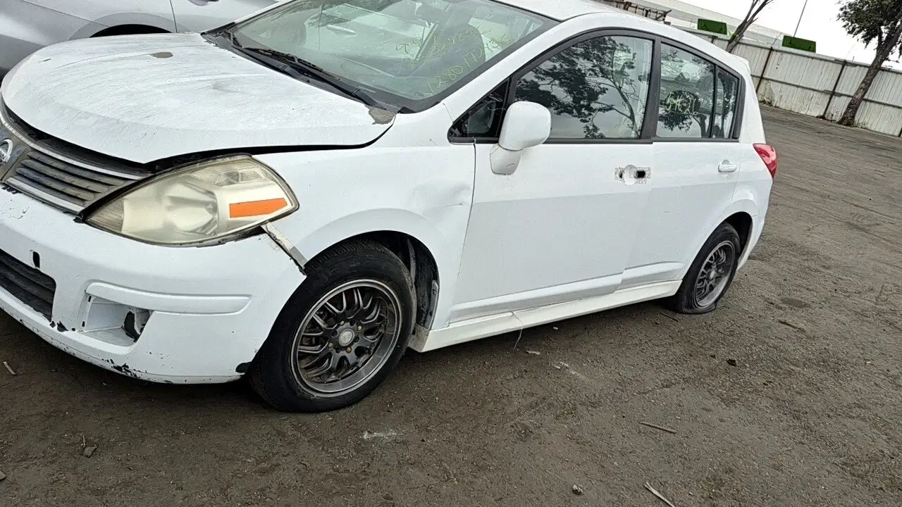 Photo of 2008 Nissan Versa