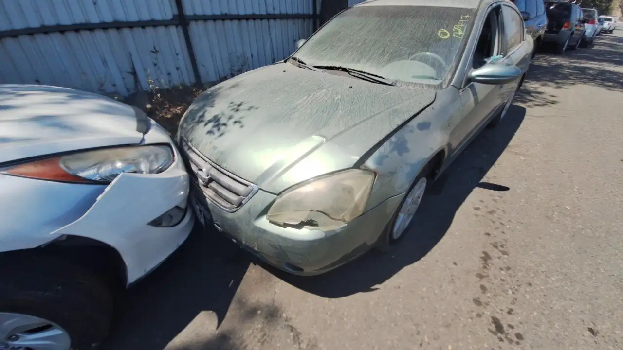 Photo of 2004 Nissan Altima