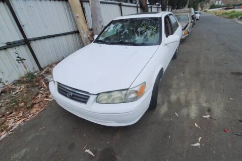 Photo of 2000 Toyota Camry